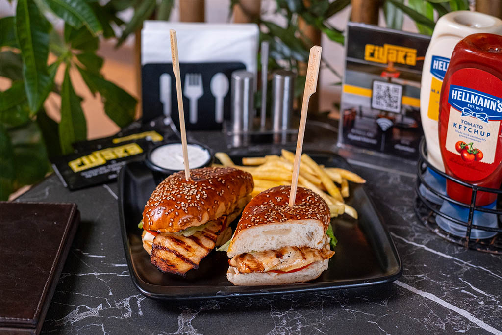 Tavuklu Izgara Sandviç